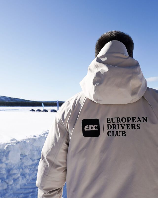 EDC x LAPPLAND ❄️ 

#europeandriversclub #ontour #icedrifting #golfr #vw #icexperience #drifting #sweden #lappland #sportcars